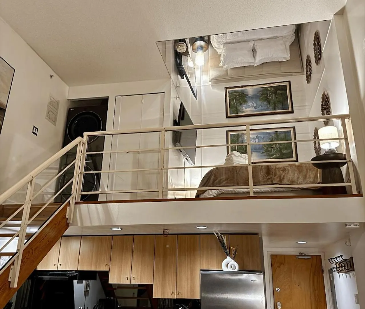 Apartment Two-Story Loft With A High-Rises View And Rooftop Deck Vancouver Canada
